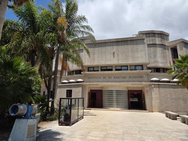 Professional maritime school building